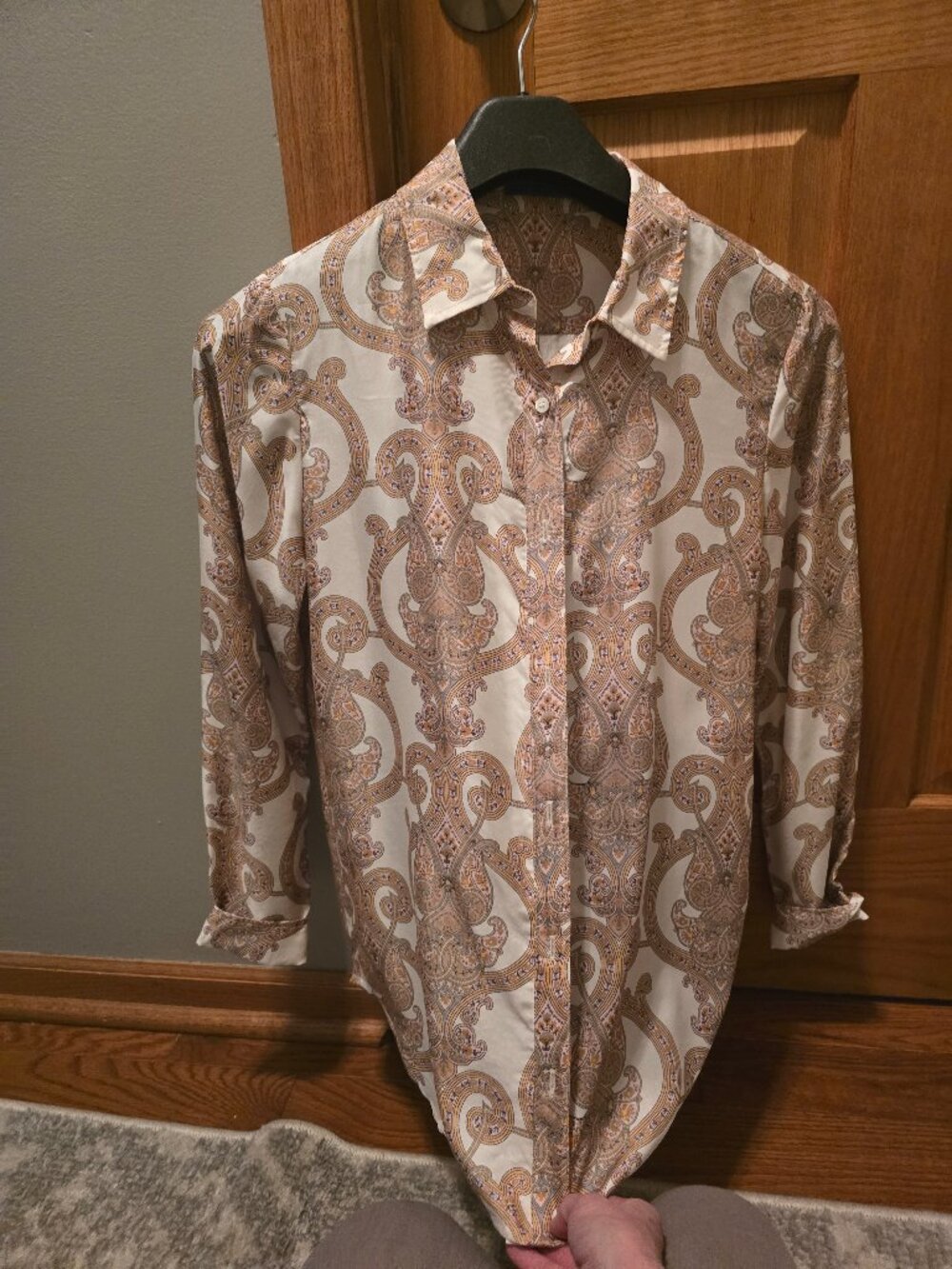 J McLaughlin silk blend button down shirt size M